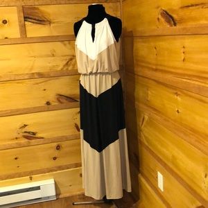 London Times Maxi Dress